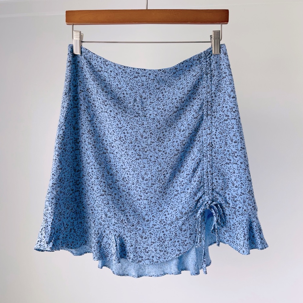 Forever 21 skirt, blue and black floral, size large